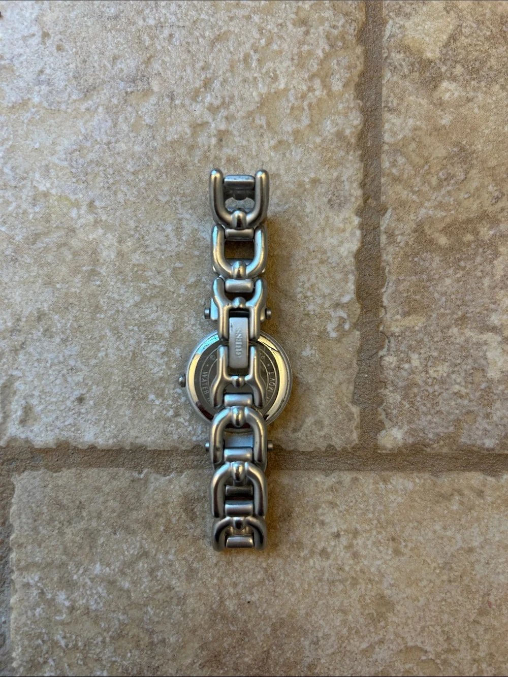 Y2K Guess Light Blur Face Silver-Tone Link Bracelet Watch - Silver Dial